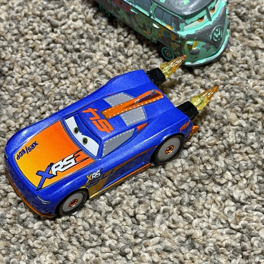 Disney Pixar Cars Diecast Lot Lightning McQueen Mack Fillmore XRS Rust-eze